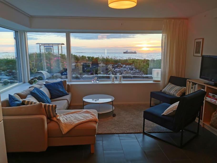 אולסטיינוויק Beach Front Appartments In Design Eco-Villa מראה חיצוני תמונה