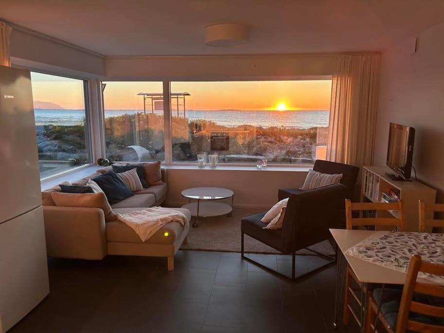 אולסטיינוויק Beach Front Appartments In Design Eco-Villa מראה חיצוני תמונה