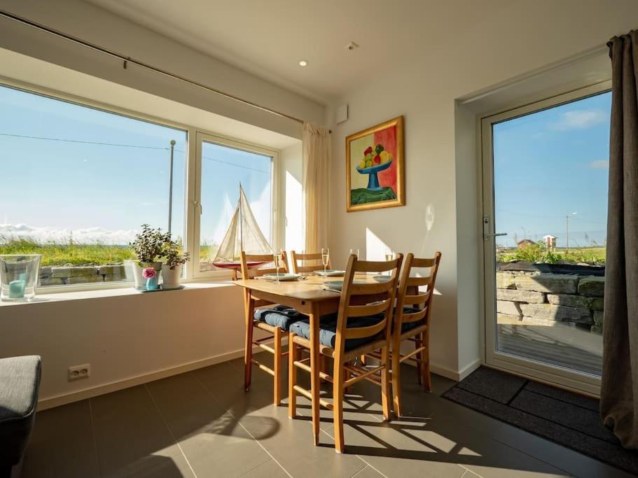 אולסטיינוויק Beach Front Appartments In Design Eco-Villa חדר תמונה